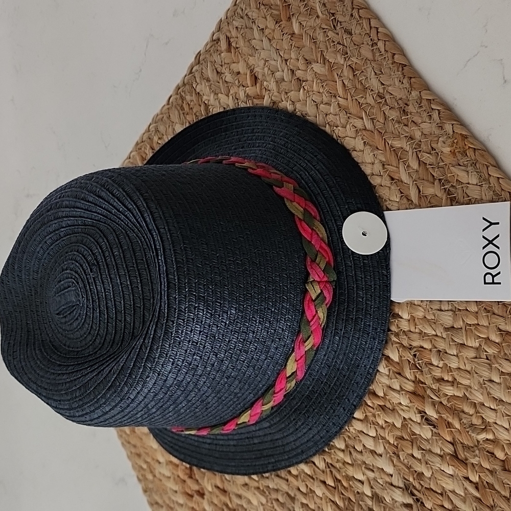 Hat! - Picture 2 of 6